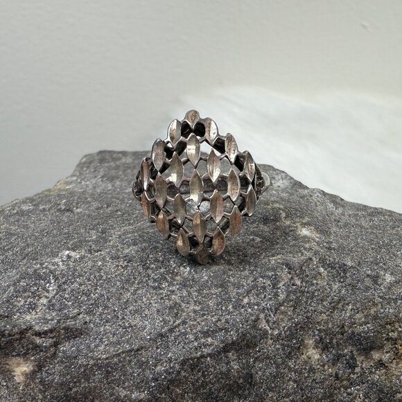 Sterling Silver Open Work Honeycomb Cocktail Ring Size 5.75 3.06g - Picture 4 of 8